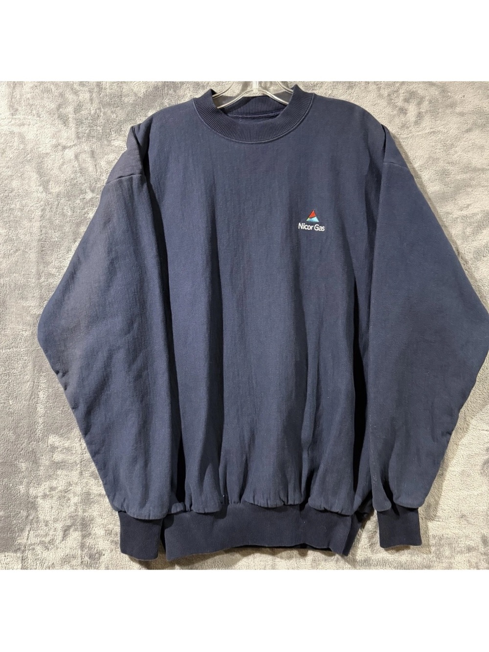 Tyndale Sweatshirt Crewneck Made in USA Men’s Size Large No Flame Resistant Used